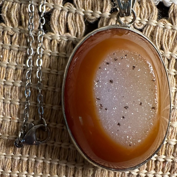 Druzy Agate Oval Pendant Necklace on Silver Copper Chain - Picture 13 of 16